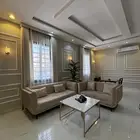 شريكة في السكن