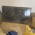 تلفزيون مكسوره الاشاشه الاماميه