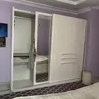 غرفتين نوم وطاوله طعام