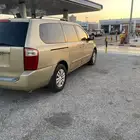 كيا كرنفال موديل 2011