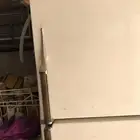 ثلاجه وفريزر اصليه اخو الجديد يبيه جلده باب فقط