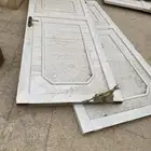 للبيع أبواب