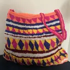 شنطة يدوية الصنع محبوكه بالصوف