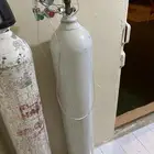 أسطوانة اكسجين على السوم وجديده ماقد استخدمت نضيفه جدا