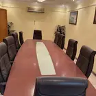 مكاتب فاخرة عاليه الجودة و طاولة اجتماعات