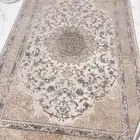 سجاد وطاوله بلازما ومقعد اطفال للسياره