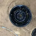 جنوط هيلوكس مرسيدس للبيع البيع سمح جدآ شرط من رجه ولا عفط