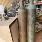 اسطوانه اوكسيجين صناعي العدد 2