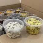 مكسرات معلبة مغلفة بالجملة