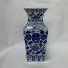 فازه مزهربة من الخزف الصيني