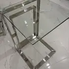 طاولات خدمة