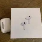 سماعة ابل برو جديده باقل من سعرها سبب البيع محتاج
