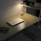 طاولة مكتبية