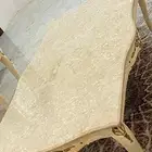 طاولة كبيره 6 طاولات خدمه 2 طاولة زاوية و5 كنب و2 كنب نفر