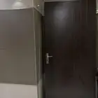 باب للبيع نظيف