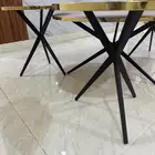 طاولات وفرش