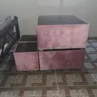 طاولات بحجم كبير و صغير