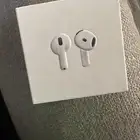 سماعة ابل ايربود 4 جديد بكرتونه مانفتح بسعر 400