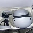 نظارة بلستيشن VR2 استعمال اسبوعين فقط مع جميع ملحقاتها