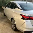 نيسان صني لتقبيل