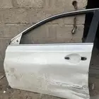بيبان افالون 2015 يسار باب فاضي وباب اغراضه كامله