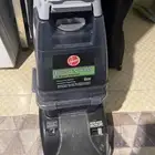 مكنسة كهربائية