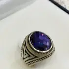 خاتم فضه عيار 925 بفص مميز باللون البنفسجي النادر