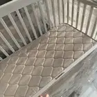 سرير اطفال شبه جديد مع ملتزماته