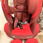 كرسي سياره للأطفال.