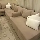 كنب للبيع استخدام نظيف وطاوله
