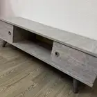 طاولة شاشه