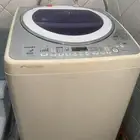 غساله اتوماتيك تحميل علوى توشيبا 10 كيلو بحاله ممتازه