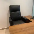للبيع كرسي جلد طبي ومريح جدا  شبه جديد
