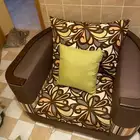 كنب شبه جديد كنبه كبير وكنبتين صغيره و12 خداديه