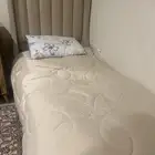 سرير للبيع