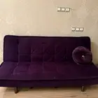 أريكه من هوم سنتر   يمكن فتحها و تصير سرير