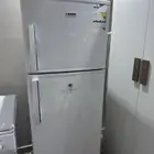 للبيع ثلاجة 9 قدم بحالة الوكالة