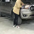 للبيع محل تلميع ساطع وتنجيد وزينه وكهرباء