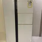 ثلج مع فريزر سامسونج نظيفه لا تشكو من اي شي