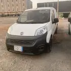 سياره فان من نوع فيات