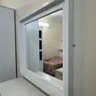 تسريحه مع المرايا والكرسي ب 150