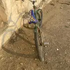 السلام عليكم اقدم لكم سيكل مقاس 24 للبيع