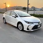 للبيع كورلا 2020 فتحة سقف مالك اول 2.0 ماكينه الكبيره