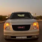 جمس يوكن 2011 ذهبي