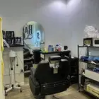 صالون حلاقه للبيع