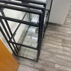 عندي دولاب ملبس صغير و سرير اطفال خشب وسط وعربيه