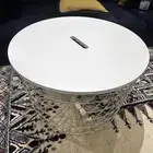 طاولة للبيع