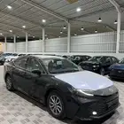 كامري 2025 اسود ستاندر كامل تجاليد