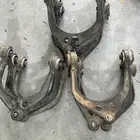 مقصات وعمدان سحب ومسامير توازن وكراسي مكينة دوج تشارجر ولكزس