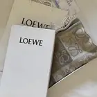 سكارف لويفي طيق الاصل (تمت مطابقته في البوتيك)